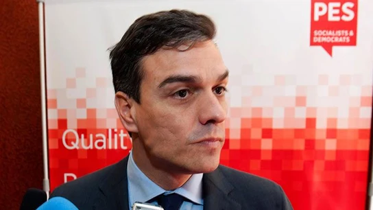 Pedro Sánchez habla ante los medios de comunicación Pedro Sánchez habla ante los medios de comunicación