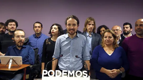 Pablo Iglesias y su equipo Pablo Iglesias y su equipo