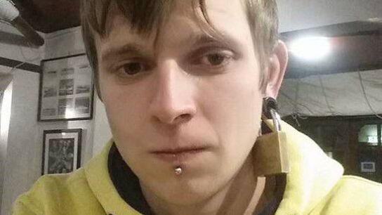 Tom Grimm Matthews, el joven que ha denunciado la broma en Facebook