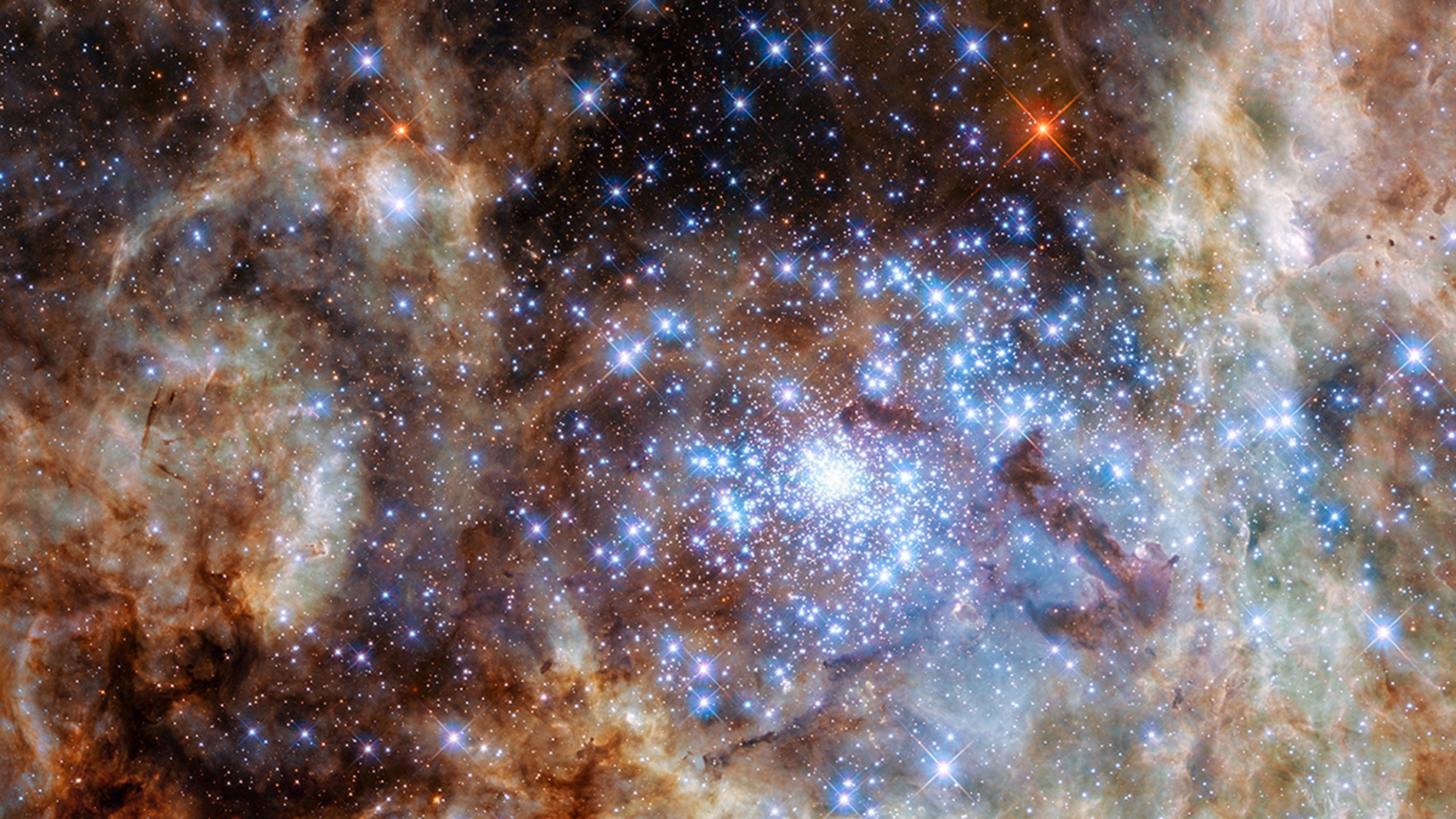 El Hubble espía la guarida de las estrellas gigantes