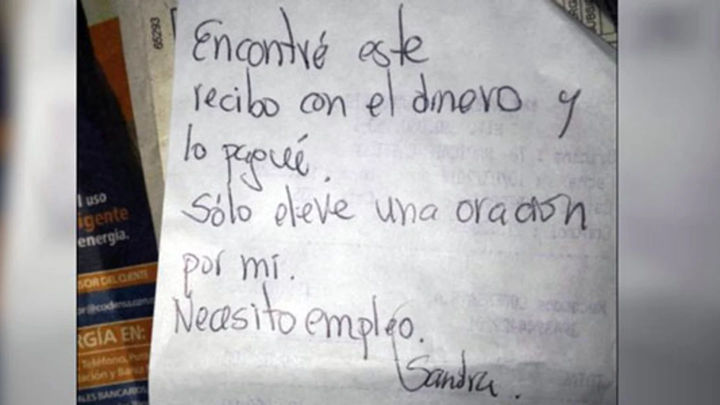 Mensaje de la mujer que encontró el recibo y el dinero Mensaje de la mujer que encontró el recibo y el dinero