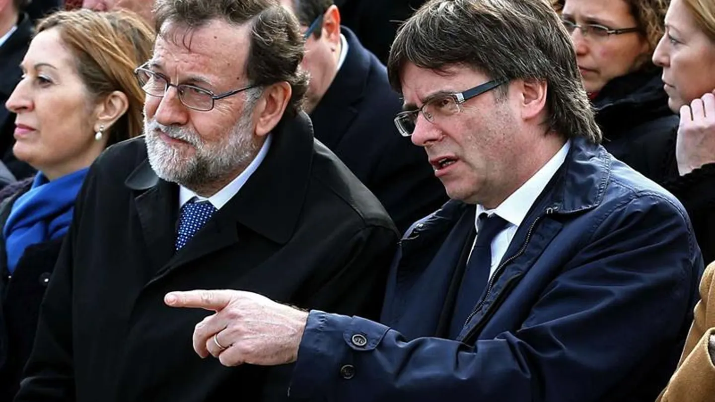 El jefe del Ejecutivo, Mariano Rajoy, y el presidente de la Generalitat, Carles Puigdemont El jefe del Ejecutivo, Mariano Rajoy, y el presidente de la Generalitat, Carles Puigdemont