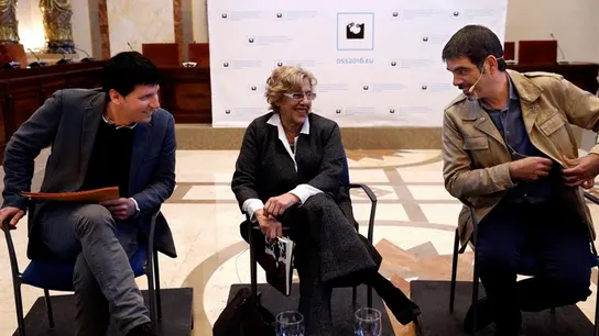 La defensa de los derechos humanos, el rechazo frontal a los conflictos bélicos y las críticas al drama de los refugiados han unido hoy en San Sebastián a cinco alcaldes de colores diferentes, La defensa de los derechos humanos, el rechazo frontal a los conflictos bélicos y las críticas al drama de los refugiados han unido hoy en San Sebastián a cinco alcaldes de colores diferentes,