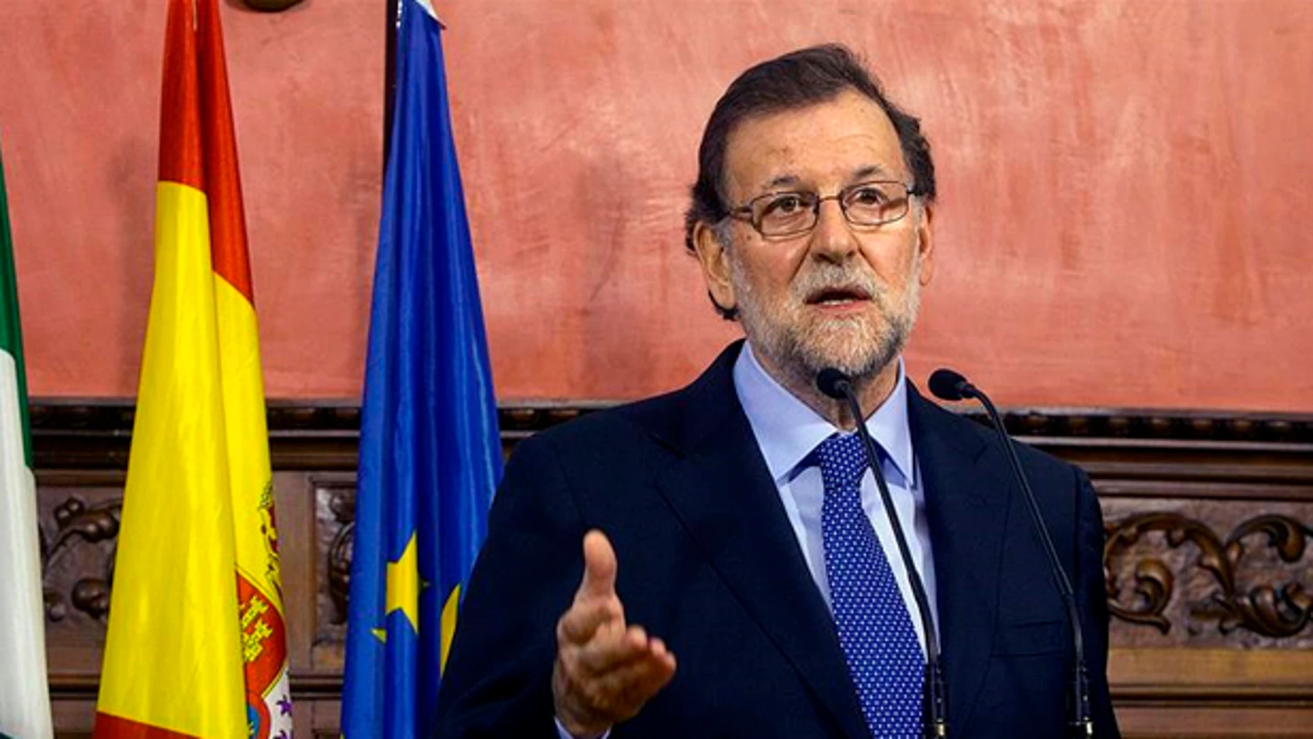 Mariano Rajoy habla ante los medios