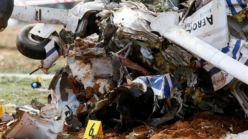 Imagen de la avioneta siniestrada Imagen de la avioneta siniestrada