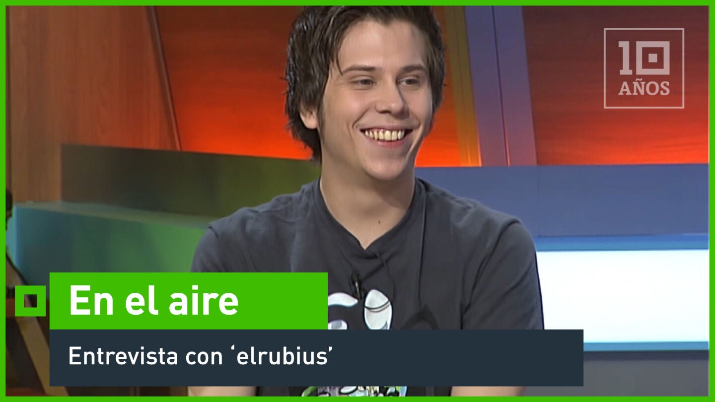Pau Garc&iacute;a-Mil&agrave; llega para hablar de la plataforma de Youtube, destacando lo que m&aacute;s se ha visto en 2013. El colaborador explica c&oacute;mo todos los 'youtubers' espa&ntilde;oles tienen a su 'Leo Messi' de la plataforma, y as&iacute; presenta a 'El Rubius', Rub&eacute;n Doblas, el usuario de Youtube con m&aacute;s suscriptores en Espa&ntilde;a.