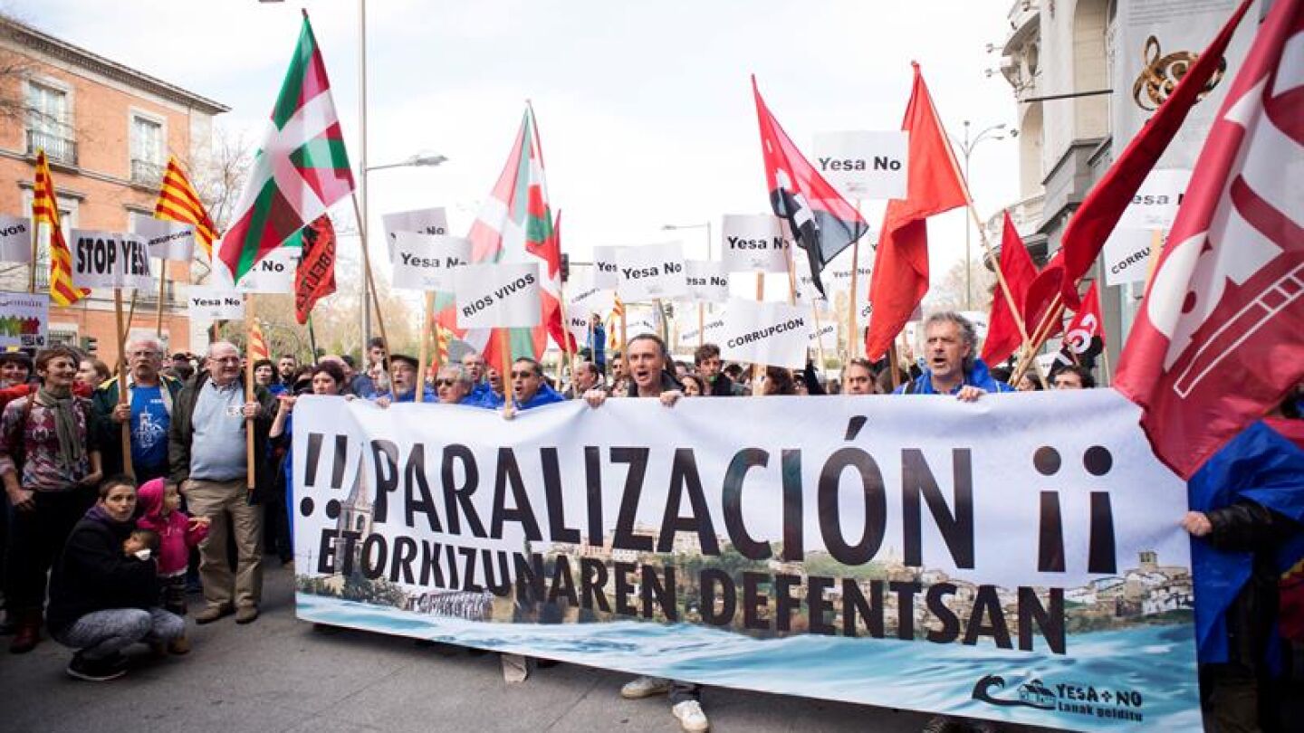 M&aacute;s de 300 aragoneses y navarros piden que se desestime el proyecto de recrecemiento del embalse de Yesa