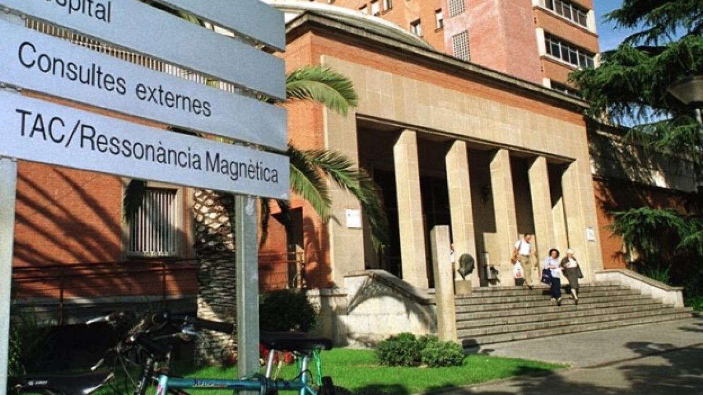 Entrada del Hospital Josep Trueta de Girona