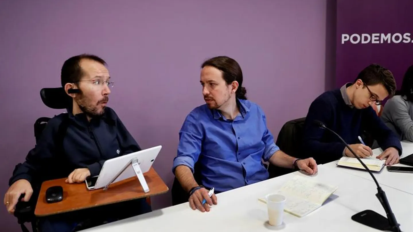 Echenique, Iglesias y Errejón durante el Consejo Ciudadano Echenique, Iglesias y Errejón durante el Consejo Ciudadano