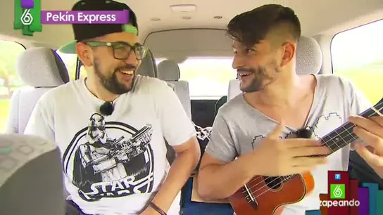 Los primos con su Ukelele, en Pekín Express Los primos con su Ukelele, en Pekín Express