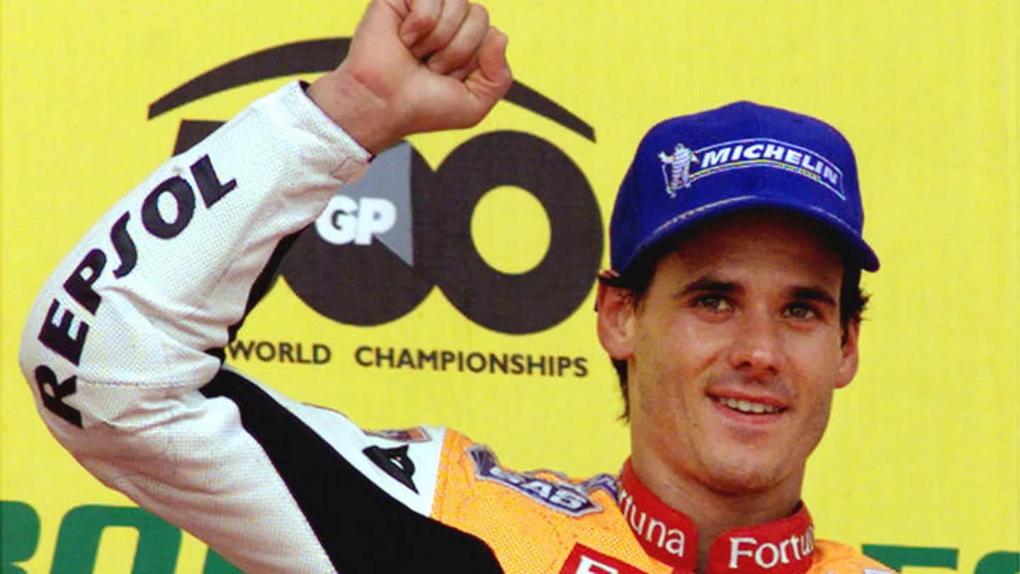 El campeón del mundo de motociclismo Álex Crivillé El campeón del mundo de motociclismo Álex Crivillé