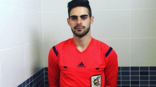 Jes&uacute;s Tomillero, &aacute;rbitro que ha puesto la denuncia