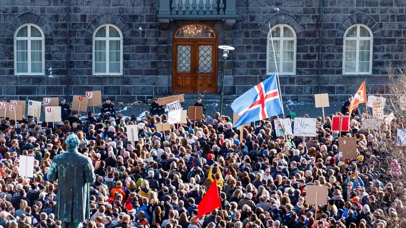 Manifestación en Islandia contra el primer ministro del país