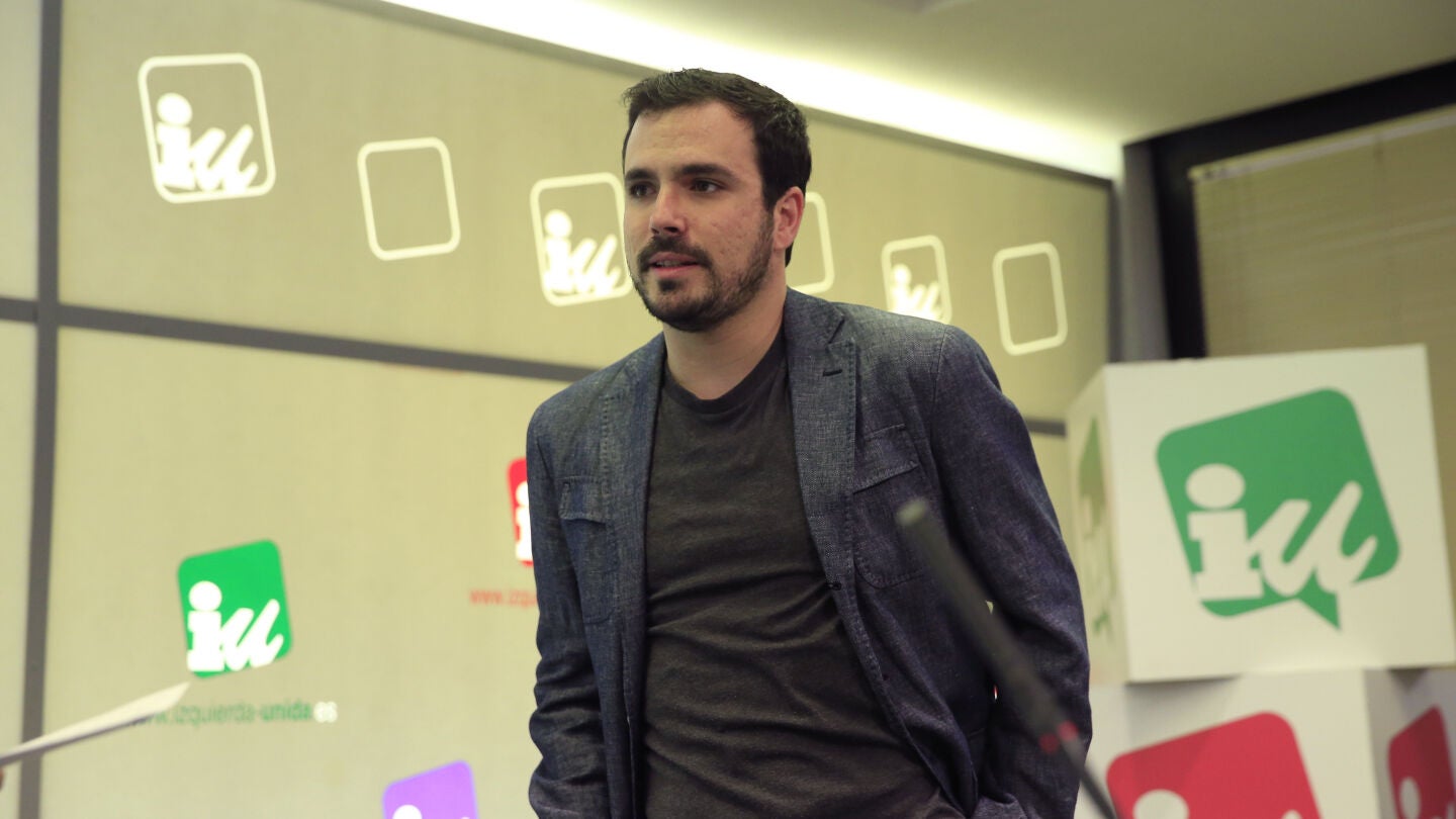 El portavoz parlamentario de IU, Alberto Garz&oacute;n