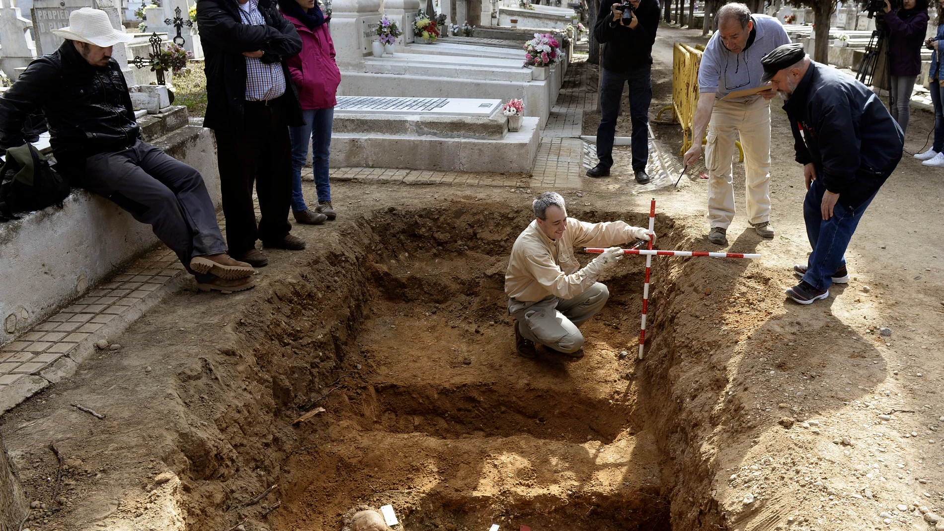 Intervención arqueológica en el cementerio de Valladolid