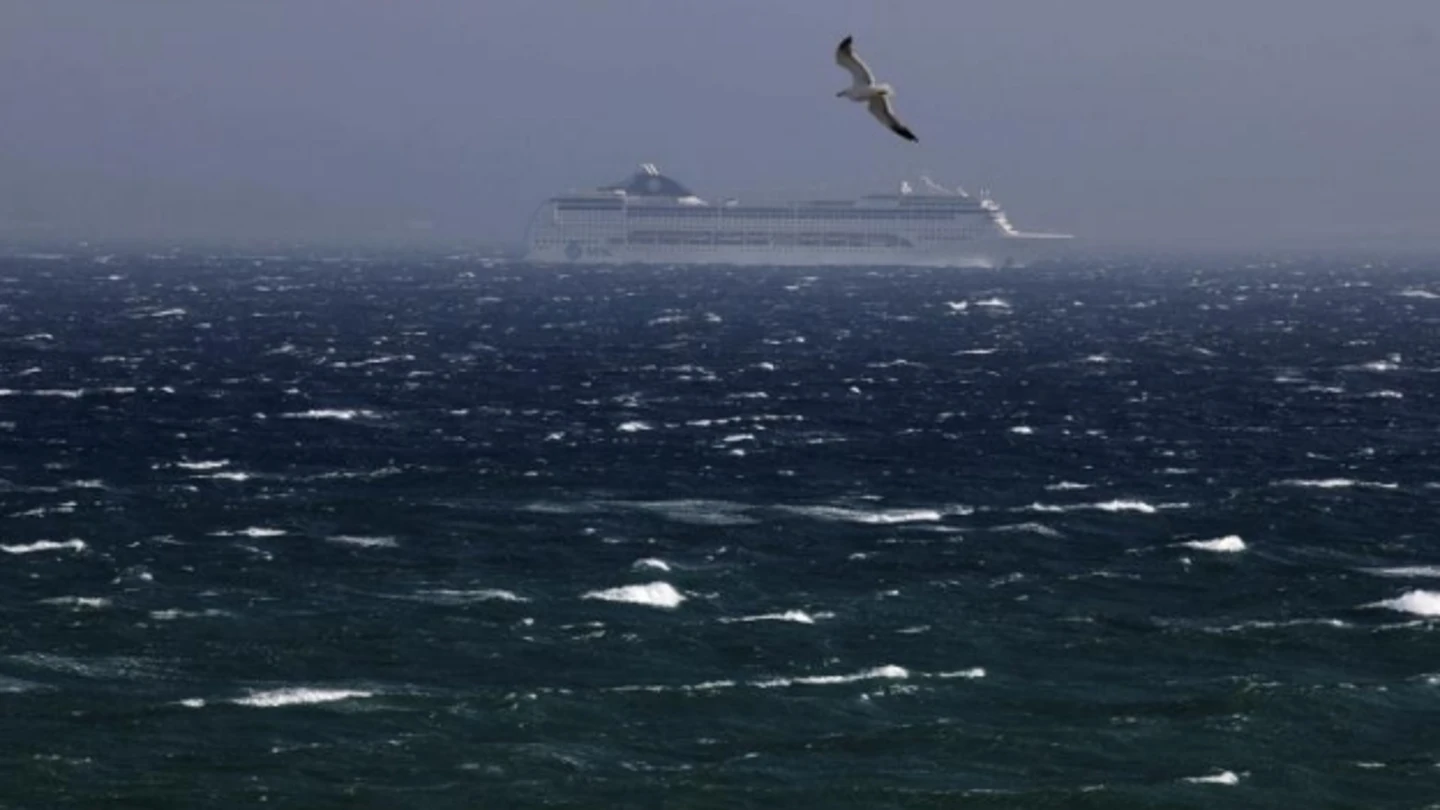 Temporal de viento en el estrecho de Gibraltar Temporal de viento en el estrecho de Gibraltar