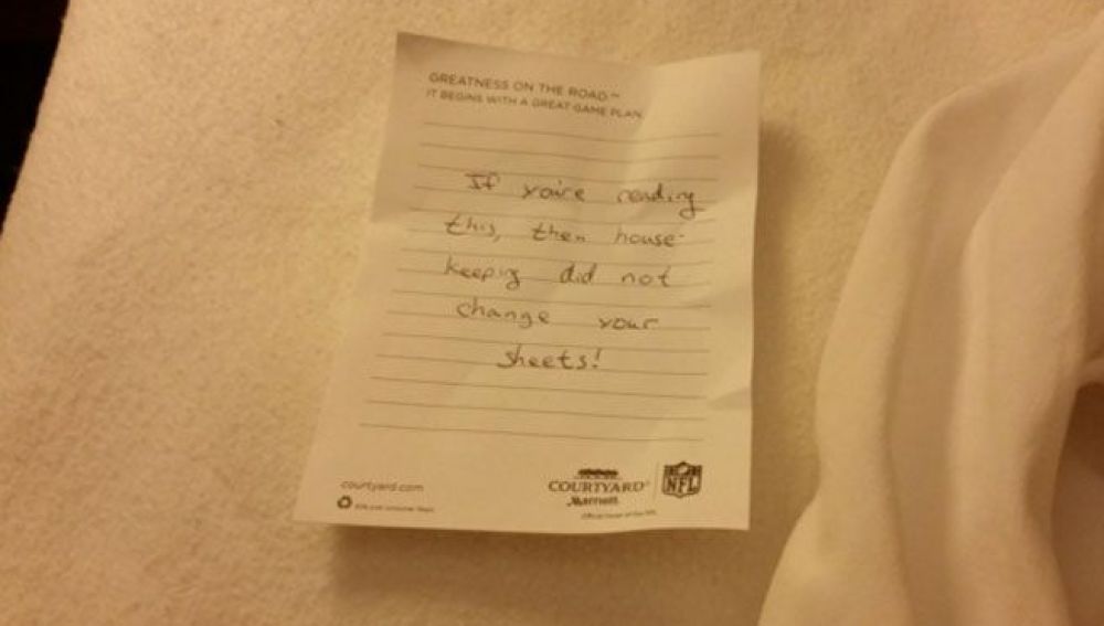 La nota que se encontró un huésped en un hotel