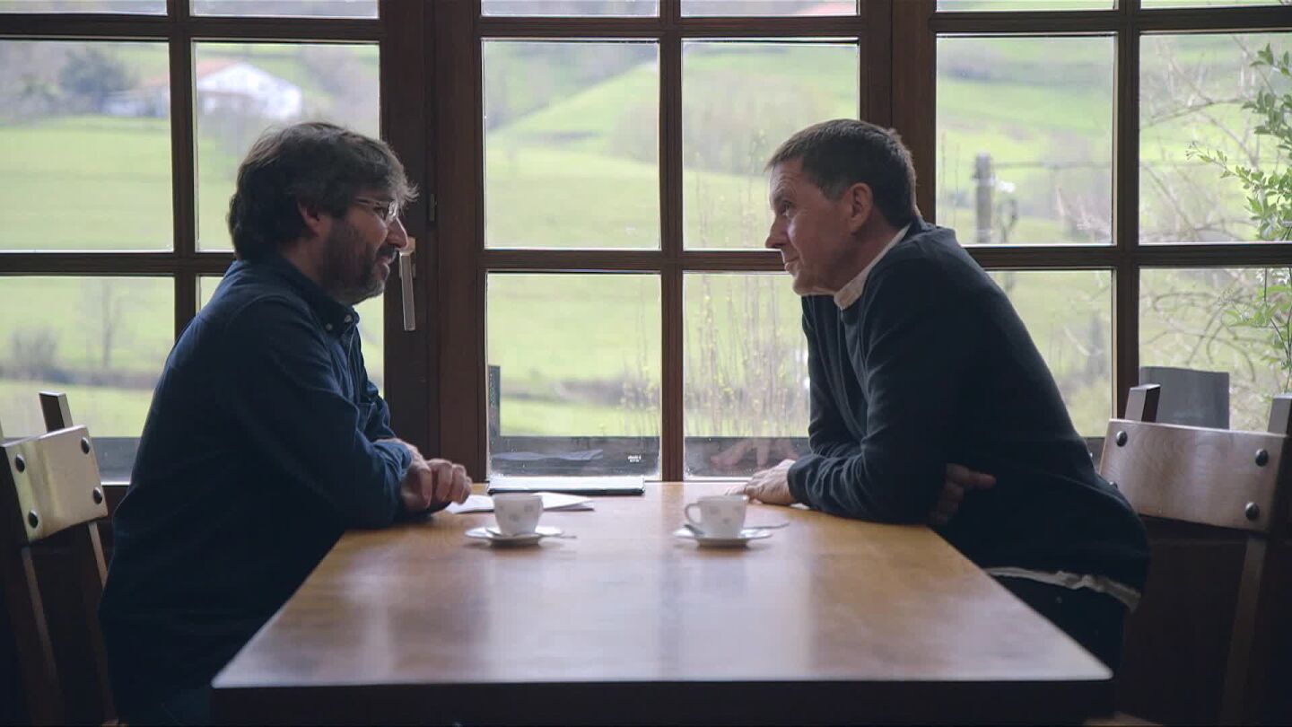 Jordi &Eacute;vole entrevista a Arnaldo Otegi