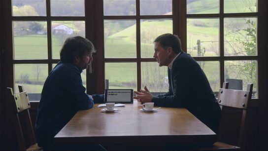Jordi &Eacute;vole entrevista a Arnaldo Otegi