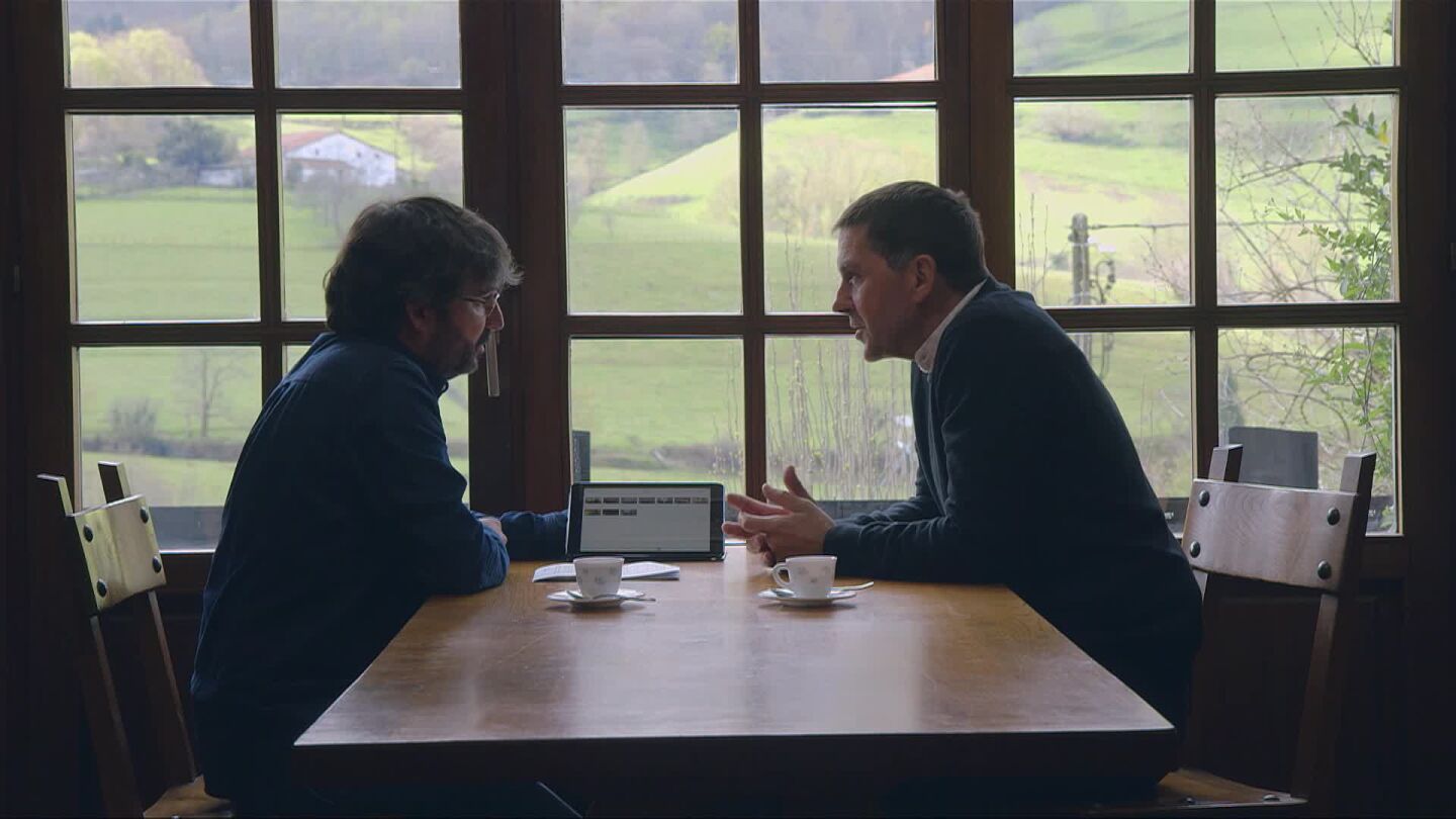 Jordi &Eacute;vole entrevista a Arnaldo Otegi
