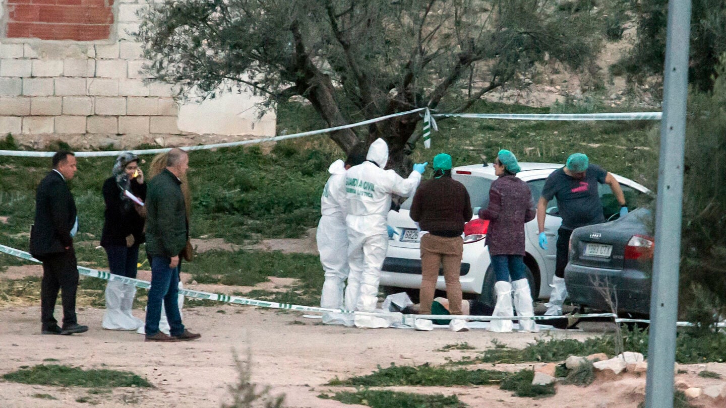 Agentes de la Guardia Civil en el lugar de los hechos