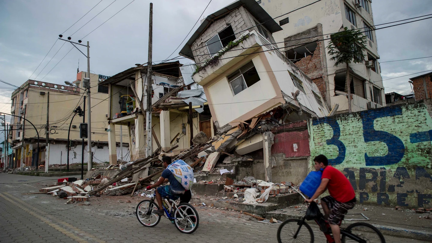 Consecuencias del terremoto en Ecuador Consecuencias del terremoto en Ecuador