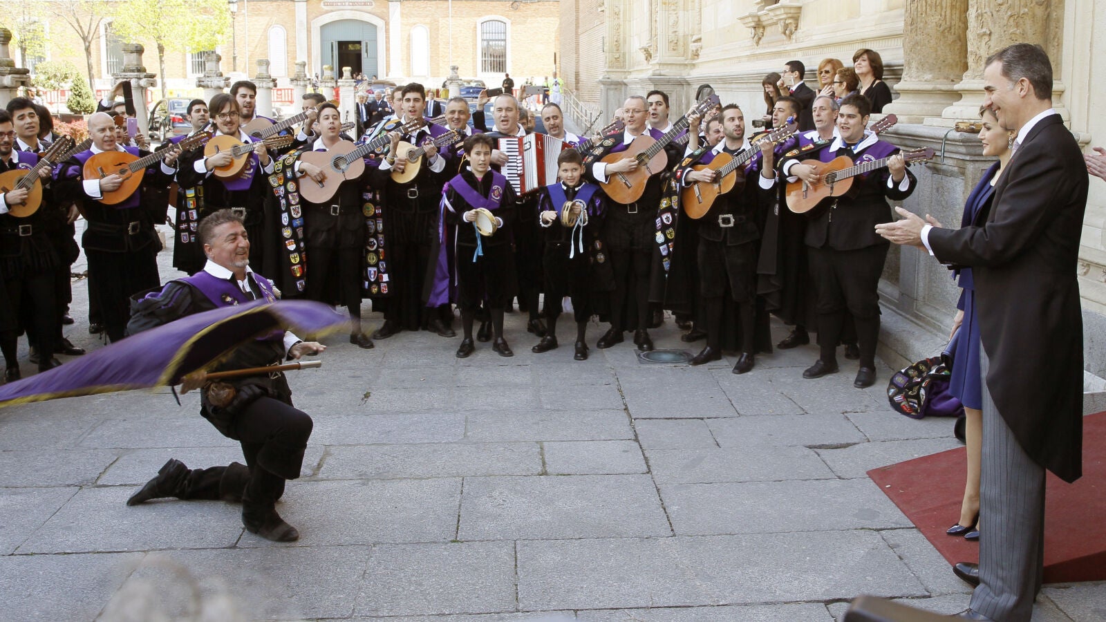 Alcal&aacute; de Henares, con Cervantes