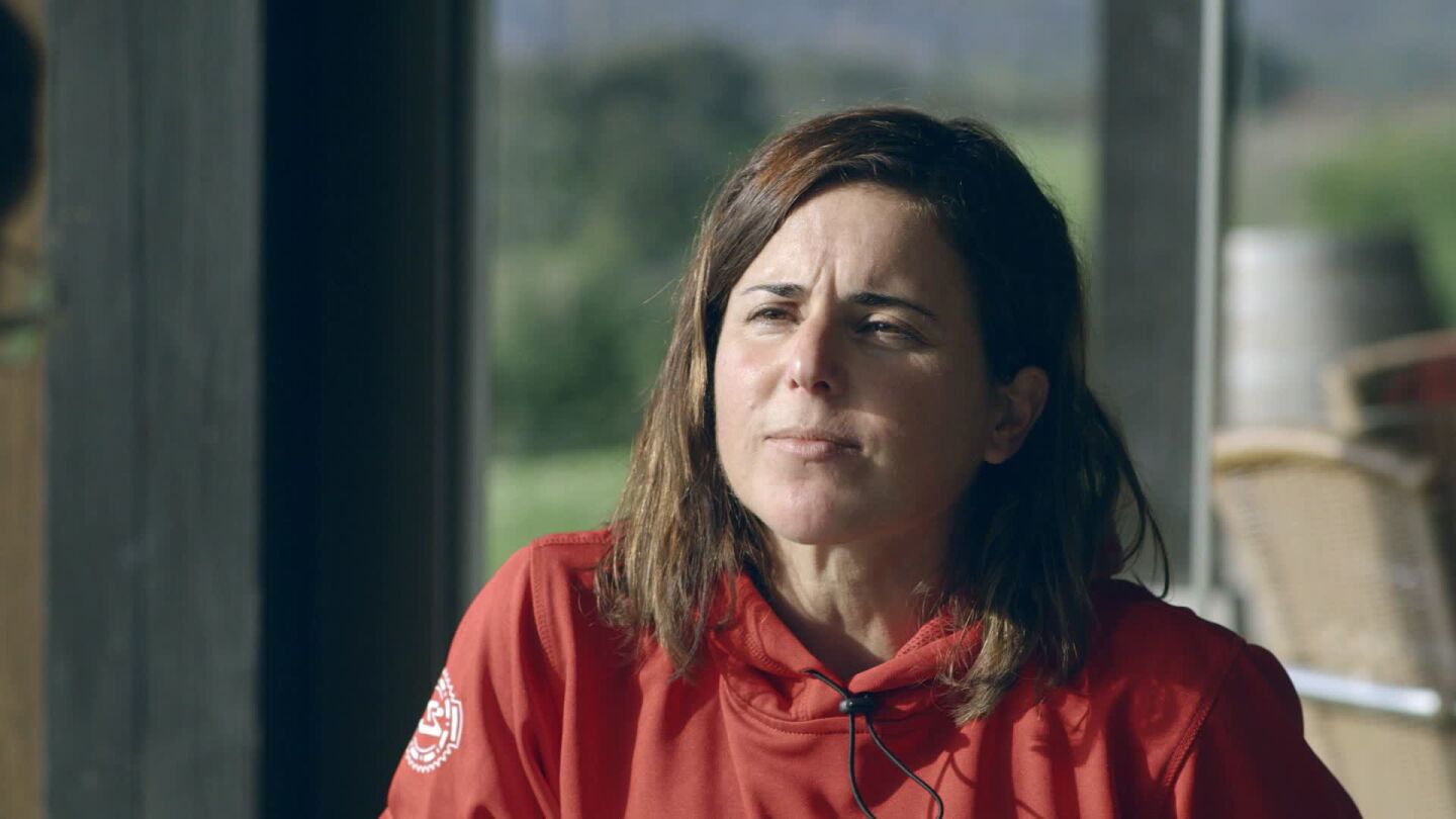 Jordi &Eacute;vole entrevista a la triatleta vasca Virginia Berasategi