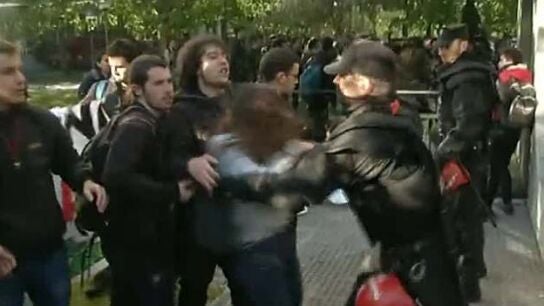 Dos detenidos tras una protesta estudiantil en la Universidad p&uacute;blica de Navarra