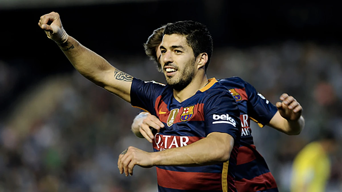 Luis Suárez celebra su gol ante el Betis