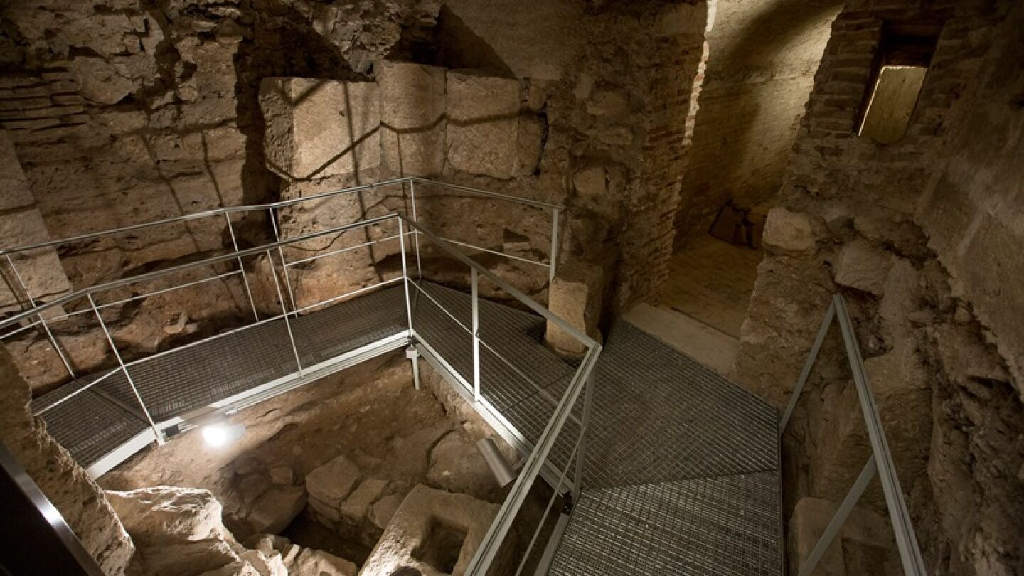 Restos romanos bajo la catedral de Valencia