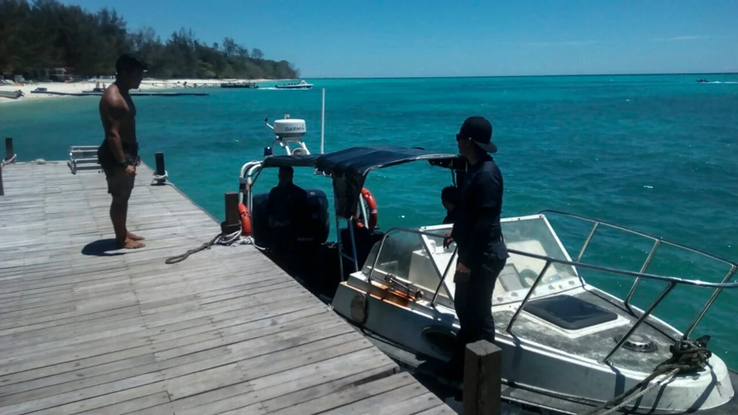 Miembros del MMEA durante la operación de búsqueda de los dos españoles desaparecidos Miembros del MMEA durante la operación de búsqueda de los dos españoles desaparecidos