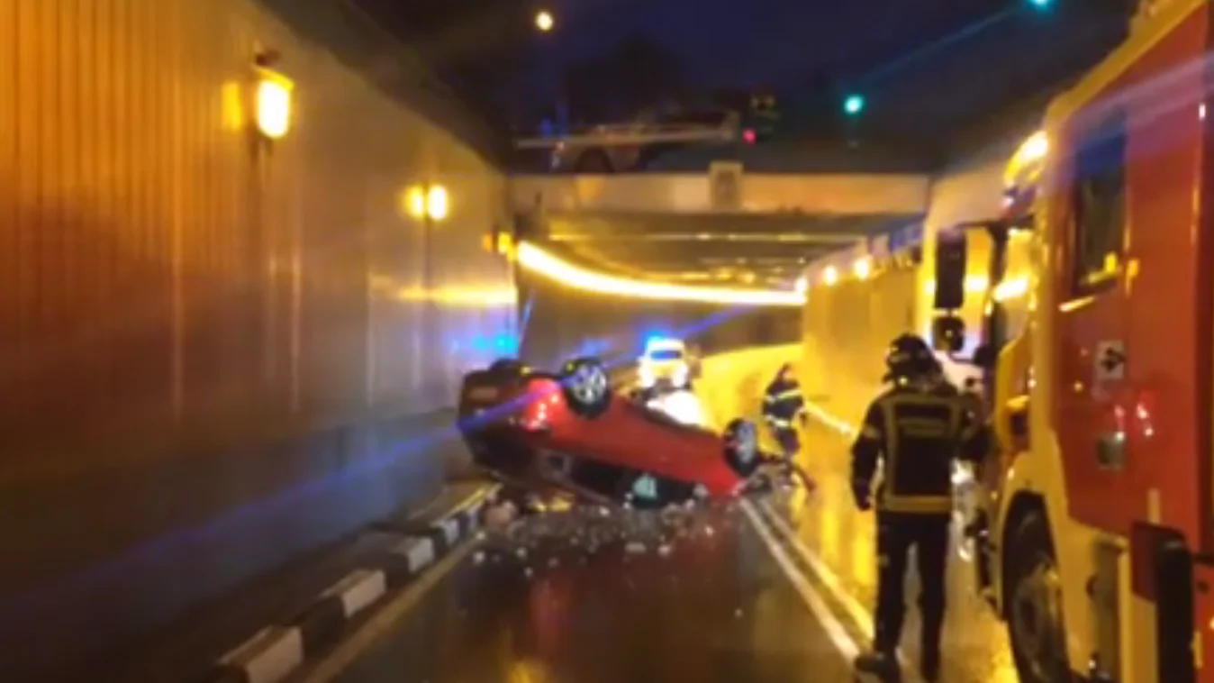 Coche accidentado Coche accidentado
