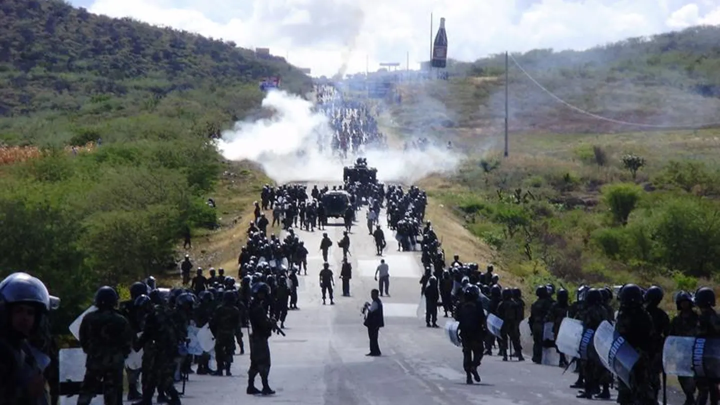El documental peruano "When two worlds collide" muestra la "parte más humana" de las protestas violentas contra la explotación petrolera El documental peruano "When two worlds collide" muestra la "parte más humana" de las protestas violentas contra la explotación petrolera