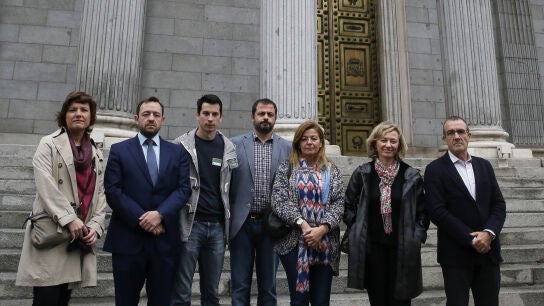 Podemos y C's, reunidos con la Plataforma contra la Corrupci&oacute;n