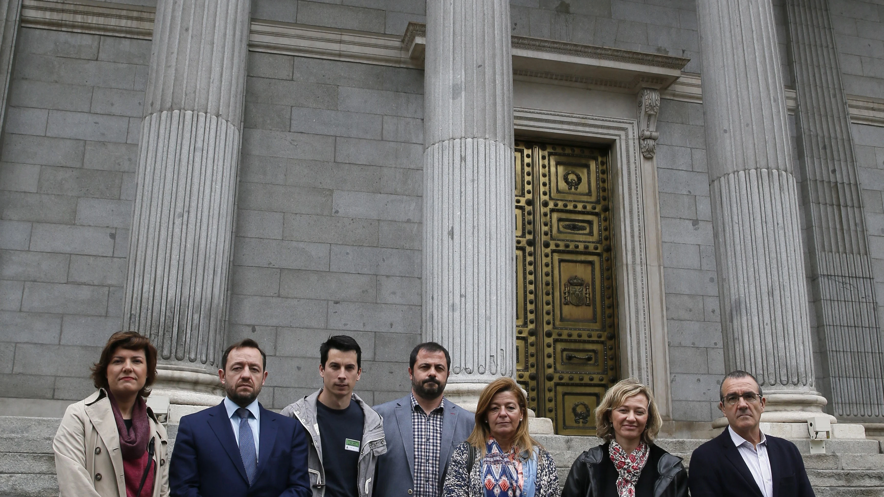 Podemos y C's, reunidos con la Plataforma contra la Corrupción