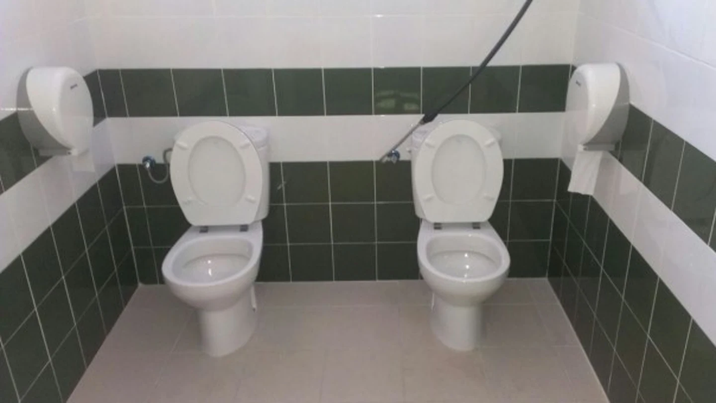 Baño público Baño público