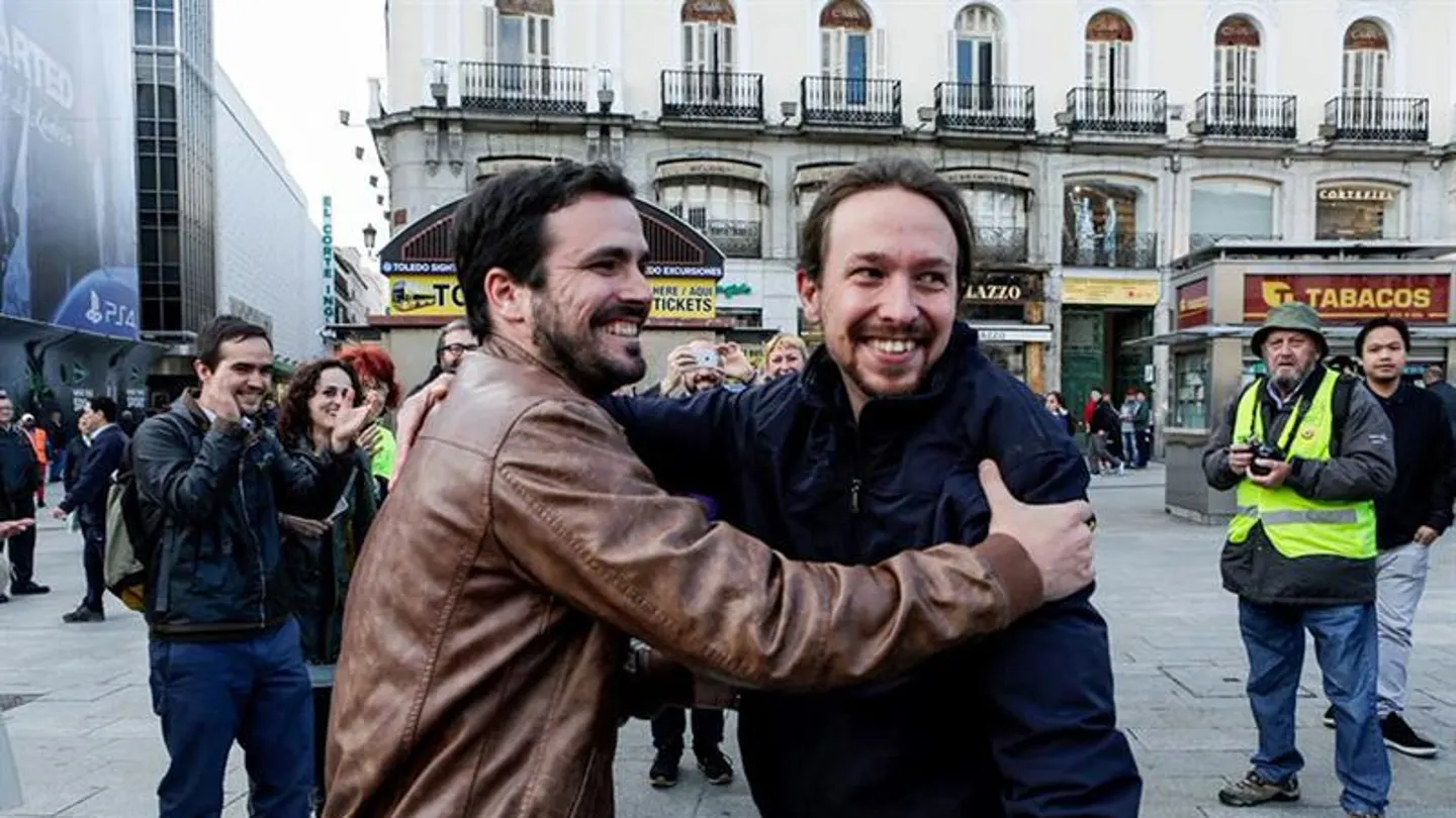 Alberto Garzón y Pablo Iglesias Alberto Garzón y Pablo Iglesias en la madrileña Puerta del Sol