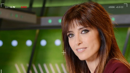 Helena Resano en la portada de su libro 'La trastienda de un informativo' Helena Resano en la portada de su libro 'La trastienda de un informativo'