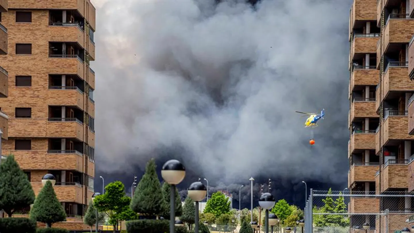 Fuego cerca de la urbanización de Seseña Fuego cerca de la urbanización de Seseña