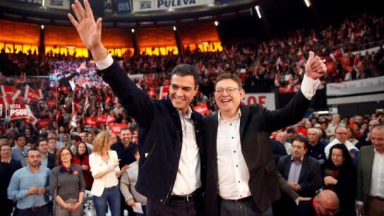Pedro S&aacute;nchez y Ximo Puig, en un acto de campa&ntilde;a