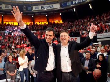 Pedro Sánchez y Ximo Puig, en un acto de campaña Pedro Sánchez y Ximo Puig, en un acto de campaña