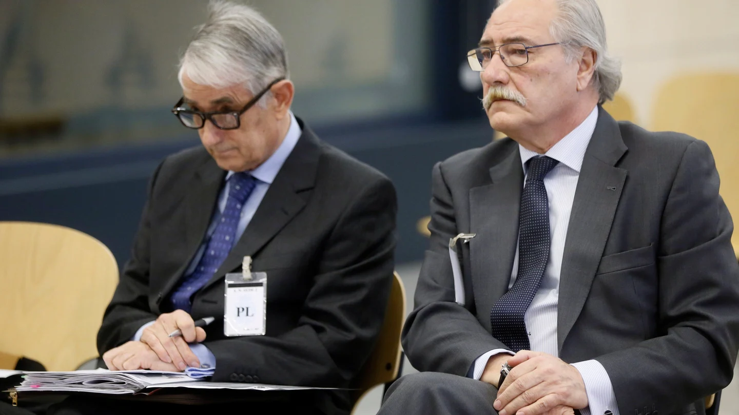 La Audiencia Nacional ratifica la condena de dos años de cárcel al expresidente de CCM Para la Audiencia Nacional, Moltó era, sin duda alguna, el administrador de la entidad, la primera caja que tuvo que ser rescatada cuando estalló la crisis.