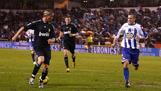 Guti realiza el taconazo que valió la victoria en Riazor Guti realiza el taconazo que valió la victoria en Riazor