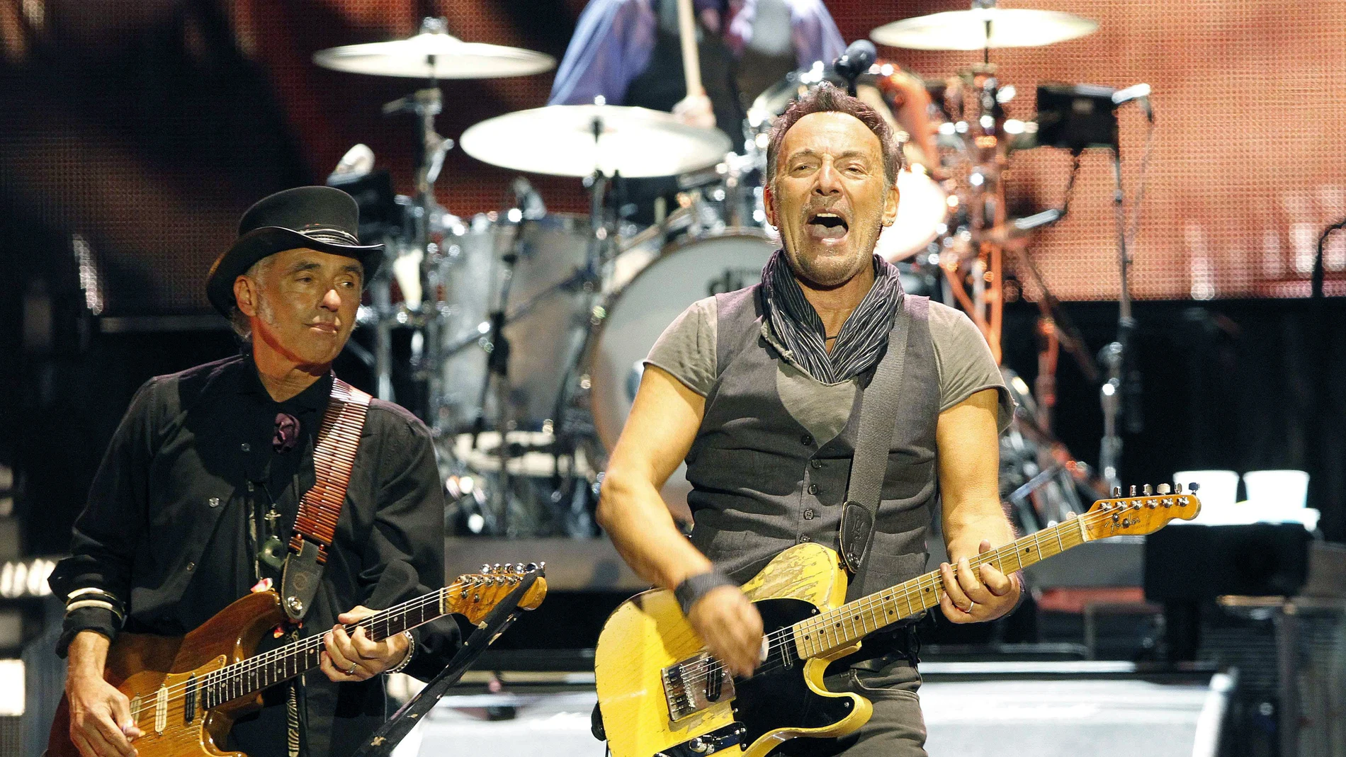 El músico y cantante estadounidense Bruce Springsteen durante el concierto 