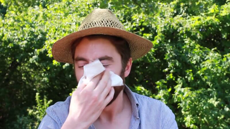 Ocho extraños objetos que podrían darte alergia (y cómo evitar sus terribles consecuencias)