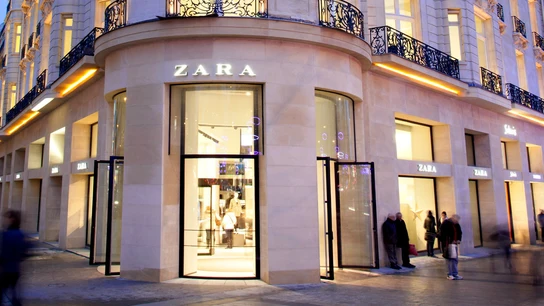 Una tienda de Zara Una tienda de Zara
