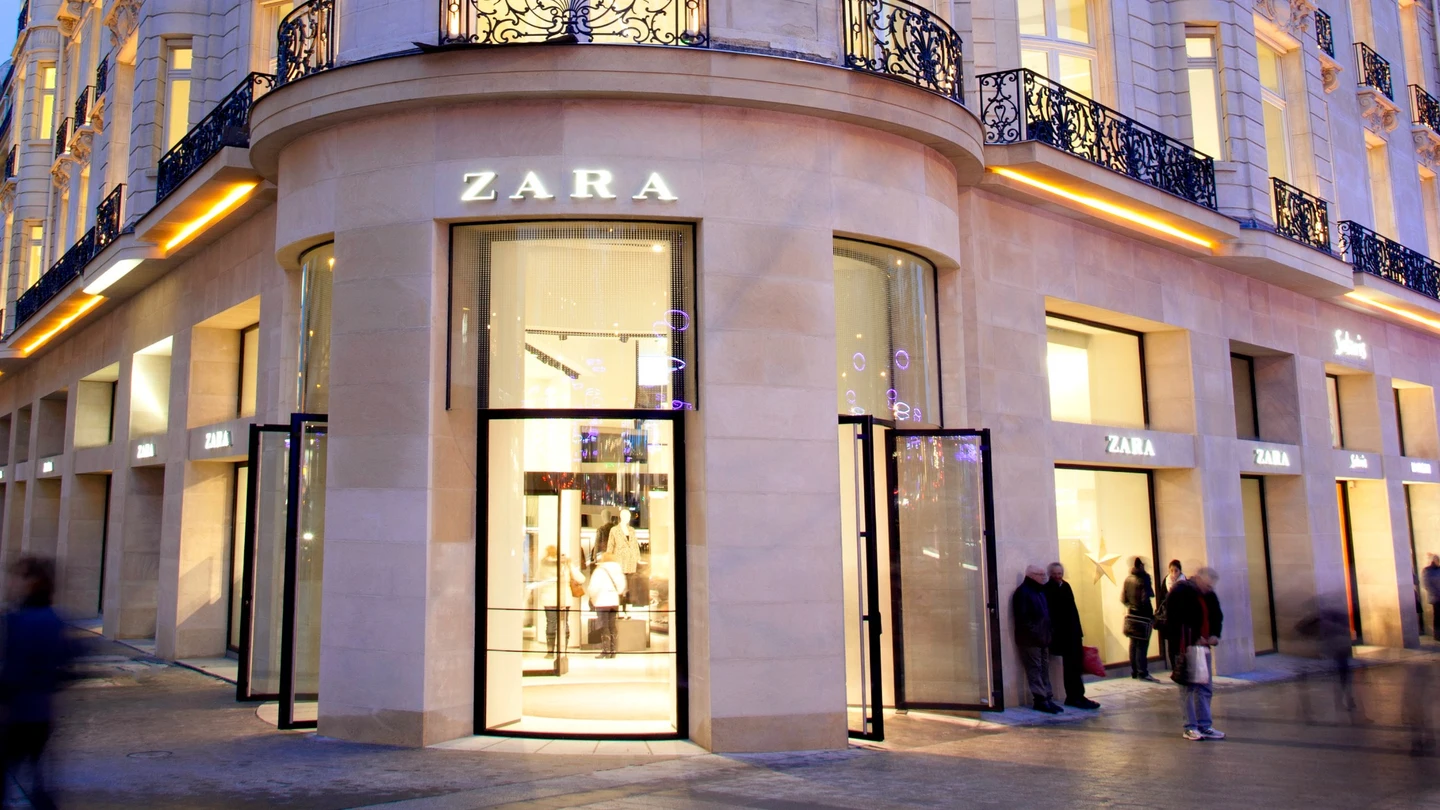 Una tienda de Zara Una tienda de Zara