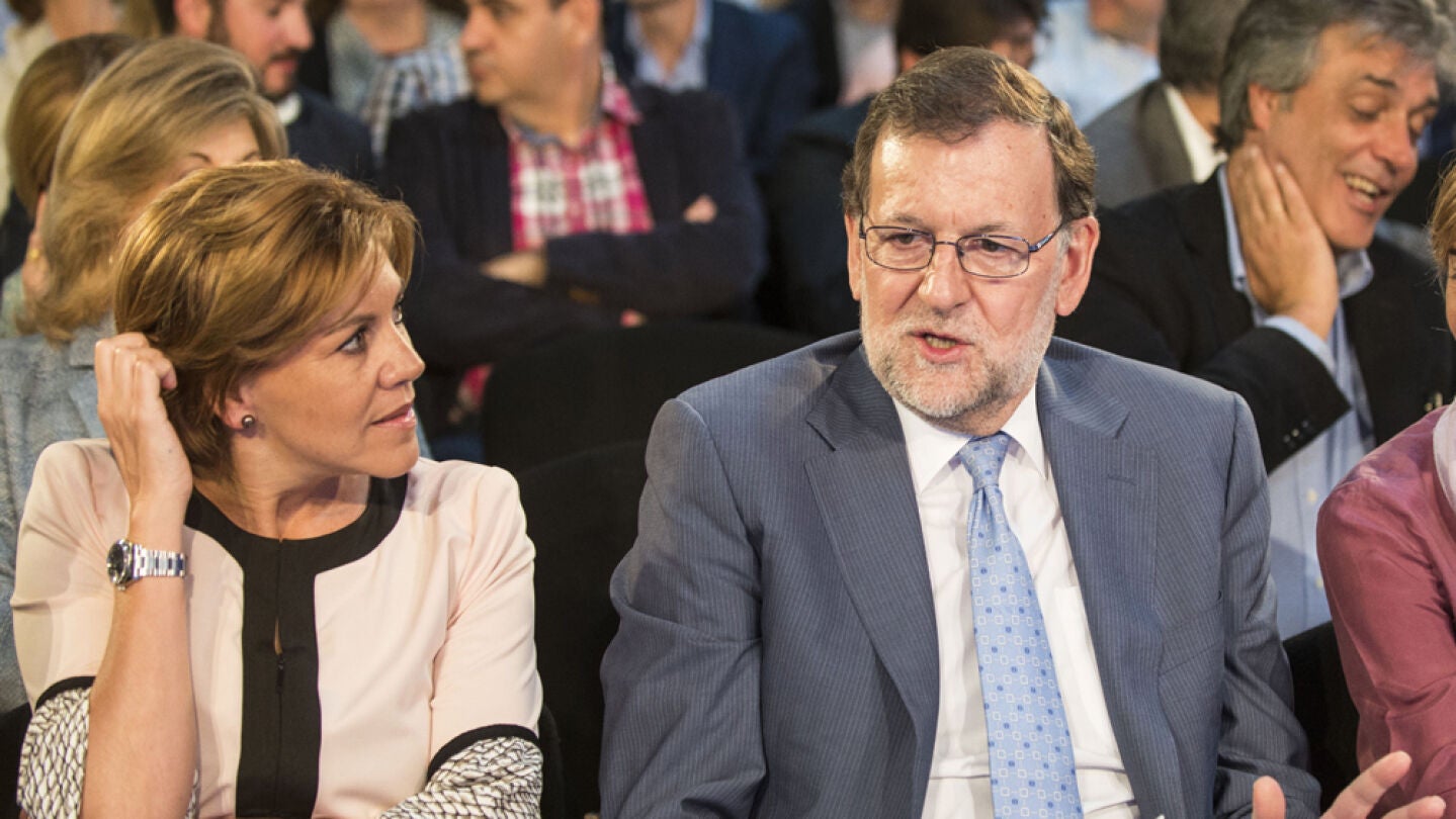 Mariano Rajoy junto a Mar&iacute;a Dolores de Cospedal