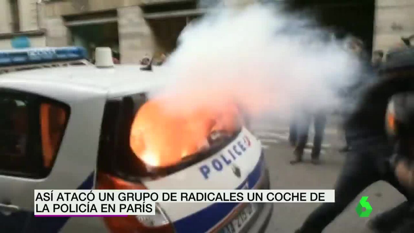 Ataque a un coche de Polic&iacute;a francesa
